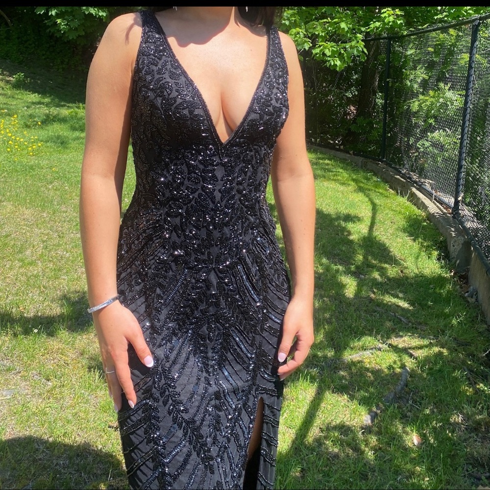 Size 4 - Picture 6 of 7